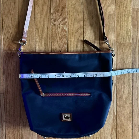 Dooney & Bourke Navy Blue with Tan Nylon Crossbody Hobo Bag.   NWOT - Picture 7 of 8